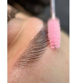 ELAN Glow Daily – antakių ir blakstienų fiksavimo bei priežiūros serumas, 5 ml