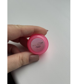 Kreminis blakstienų nuėmėjas,braškė 5gr